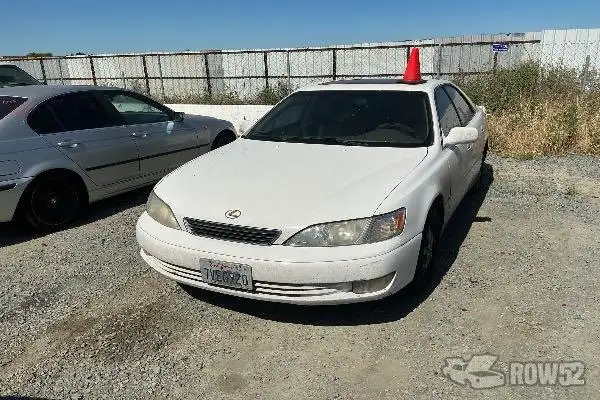 Photo of 1999 Lexus ES 300