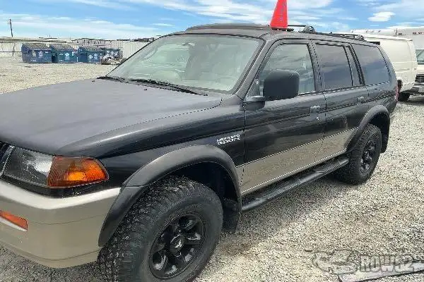 Photo of 1998 Mitsubishi Montero Sport