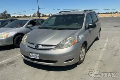 Photo of 2008 Toyota Sienna