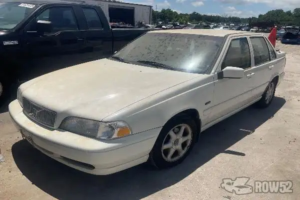 Photo of 1998 Volvo S70