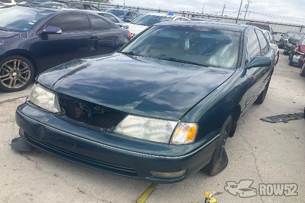 Photo of 1998 Toyota Avalon