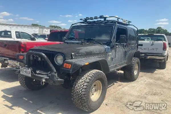 Photo of 2000 Jeep Wrangler
