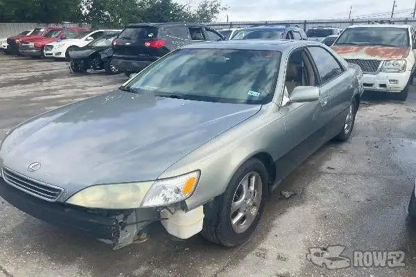 Photo of 2000 Lexus ES 300