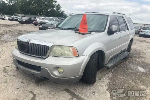 Photo of 2004 Lincoln Navigator