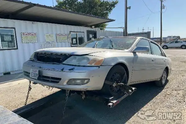 Photo of 2000 Toyota Avalon
