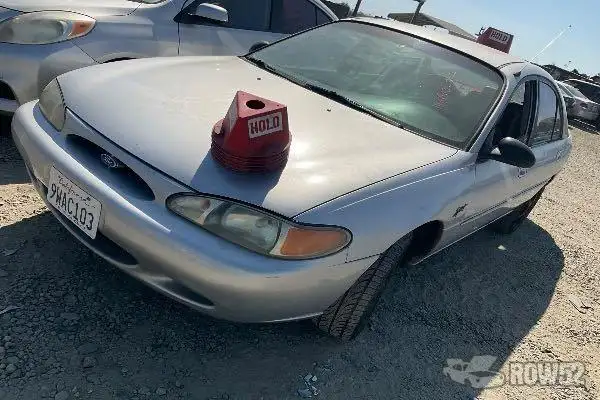 Photo of 1997 Ford Escort