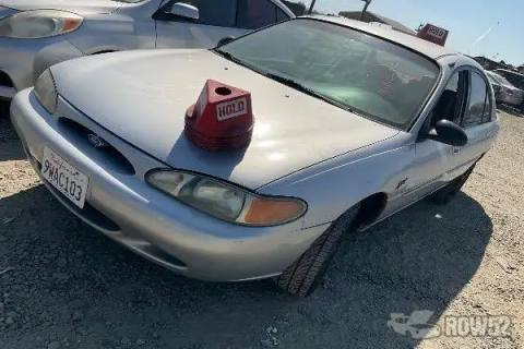 Photo of 1997 Ford Escort