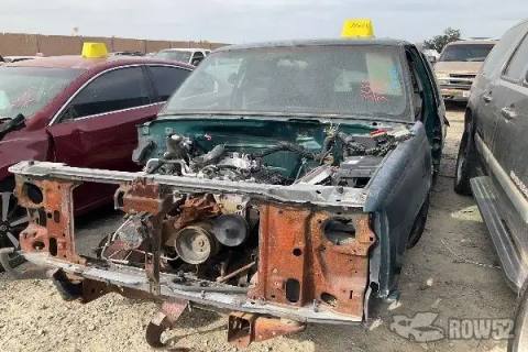 Photo of 1997 GMC Suburban