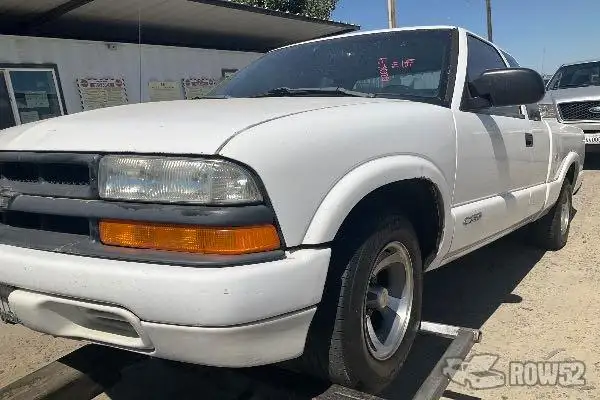Photo of 2001 Chevrolet S10 Pickup