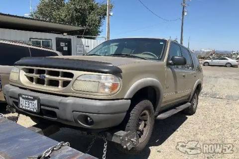 Photo of 2000 Ford Explorer