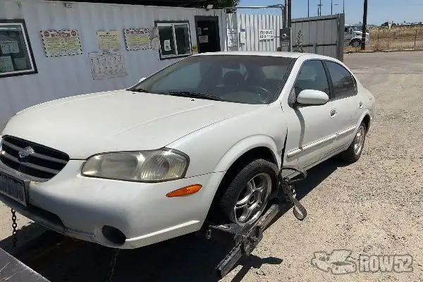 Photo of 2000 Nissan Maxima