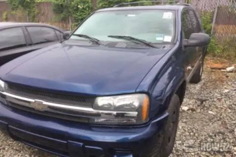 Photo of 2004 Chevrolet Trailblazer