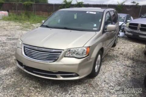 Photo of 2016 Chrysler Town & Country