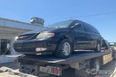 Photo of 2003 Chrysler Town & Country