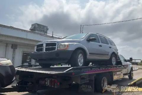 Photo of 2005 Dodge Durango