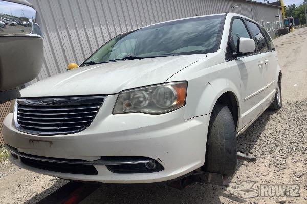 Photo of 2008 Chrysler Town & Country