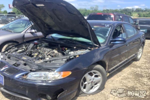 Photo of 2002 Pontiac Grand Prix