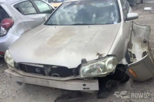 Photo of 2000 Nissan Maxima