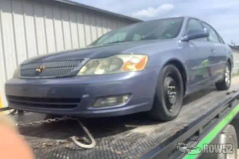 Photo of 2000 Toyota Avalon