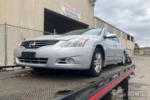 Photo of 2010 Nissan Altima