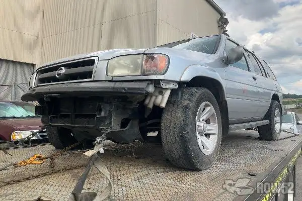 Photo of 2003 Nissan Pathfinder