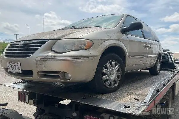 Photo of 2006 Chrysler Town & Country