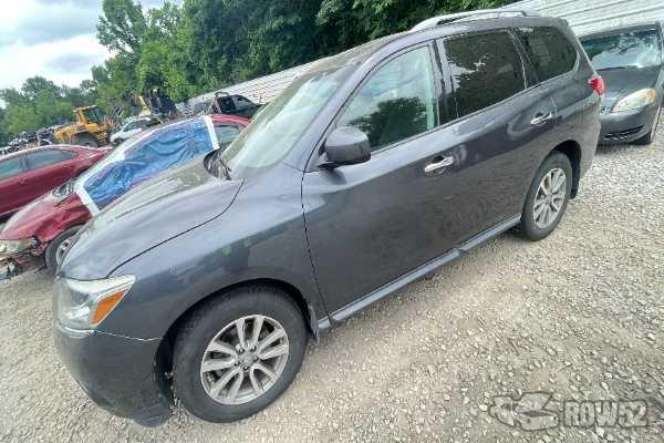 Photo of 2014 Nissan Pathfinder