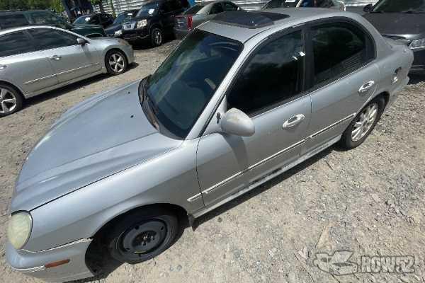 Photo of 2005 Hyundai Sonata
