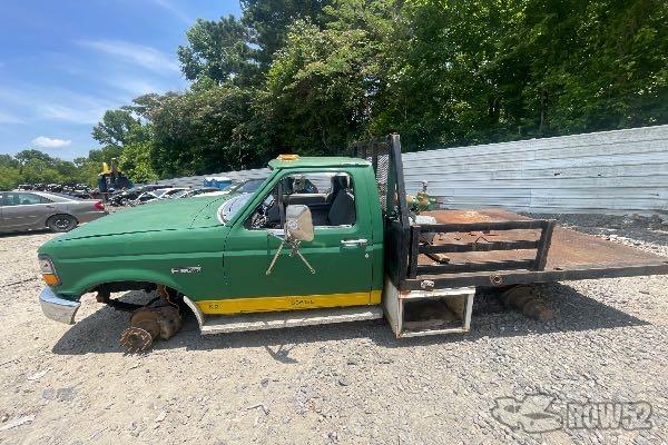 Photo of 1995 Ford F-450 SD