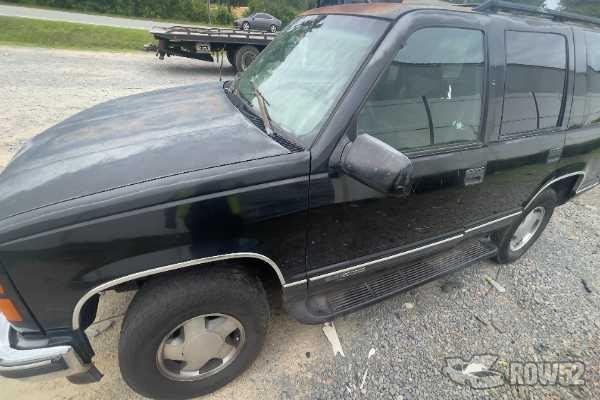 Photo of 1999 GMC Yukon