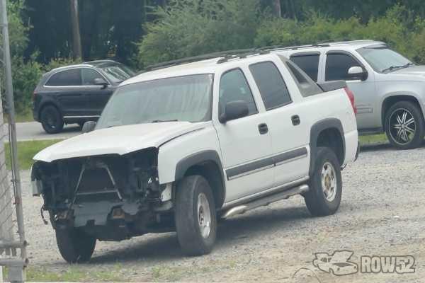 Photo of 2004 Chevrolet Avalanche
