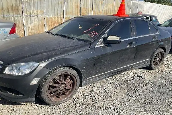 Photo of 2009 Mercedes-Benz C-Class