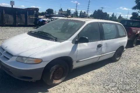 Photo of 1999 Dodge Caravan