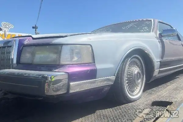 Photo of 1990 Lincoln Mark VII