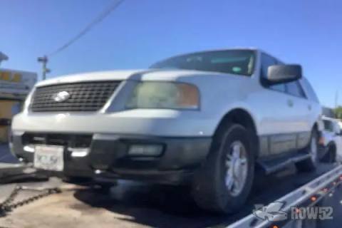 Photo of 2004 Ford Expedition