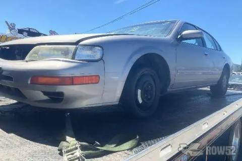 Photo of 1999 Nissan Maxima
