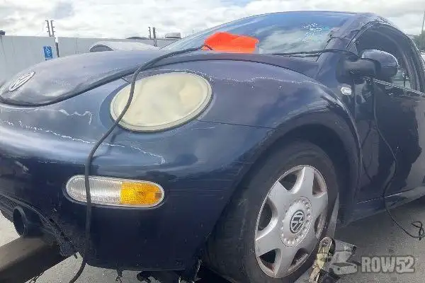 Photo of 2001 Volkswagen New Beetle
