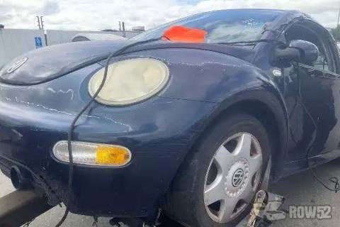 Photo of 2001 Volkswagen New Beetle