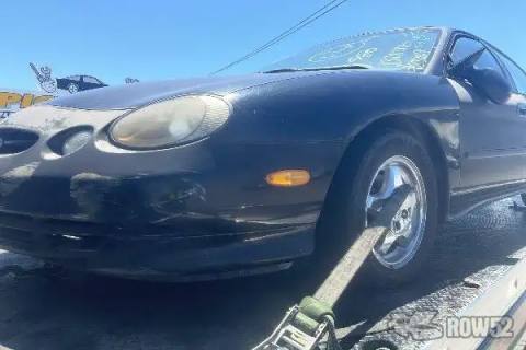 Photo of 1998 Ford Taurus
