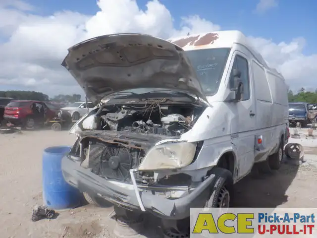 Photo of 2004 Dodge Sprinter 2500