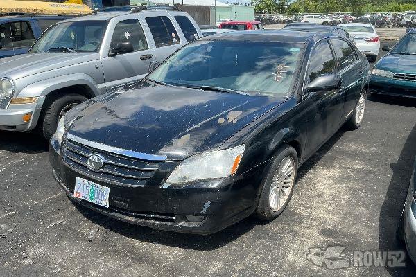 Photo of 2005 Toyota Avalon