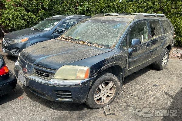 Photo of 2004 Mitsubishi Endeavor