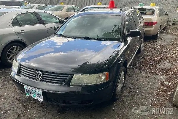 Photo of 2000 Volkswagen Passat Wagon