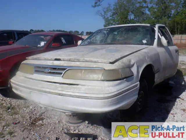 Photo of 1997 Ford Crown Victoria