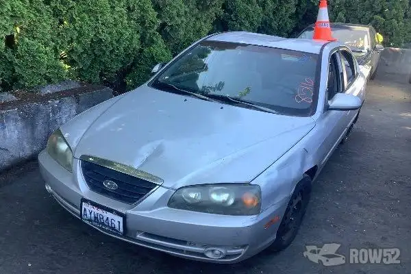 Photo of 2004 Hyundai Elantra