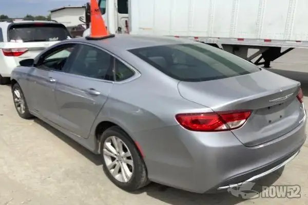 Photo of 2015 Chrysler 200