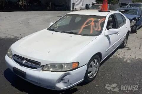 Photo of 2000 Nissan Altima