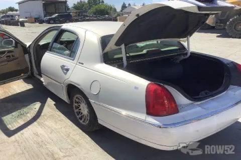 Photo of 1998 Lincoln Town Car