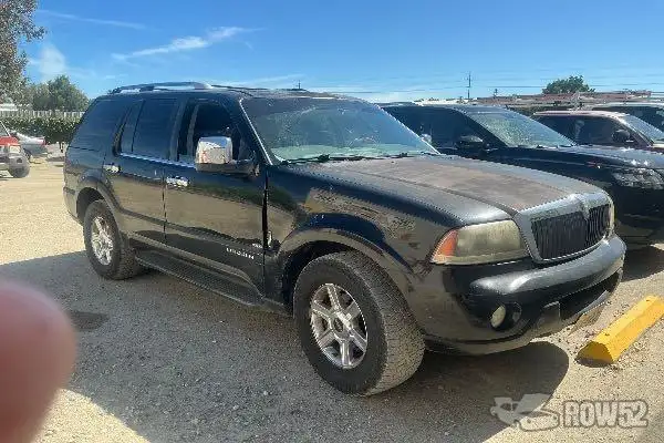 Photo of 2004 Lincoln Aviator