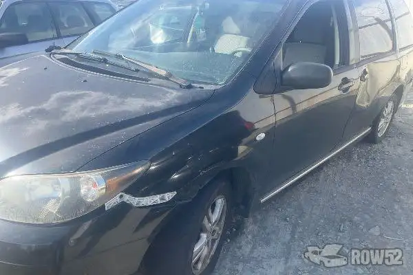 Photo of 2004 Mazda MPV